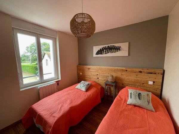 10 CHAMBRES - IDEAL GITE OU GRANDE FAMILLE - CAMPAGNE & CALME