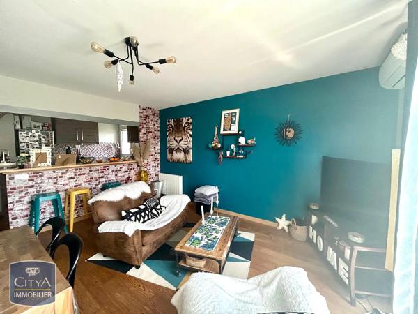 Appartement à louer 3 pièces 69.86m² Albi (81000)
