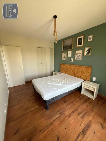 Appartement à louer 3 pièces 69.86m² Albi (81000)