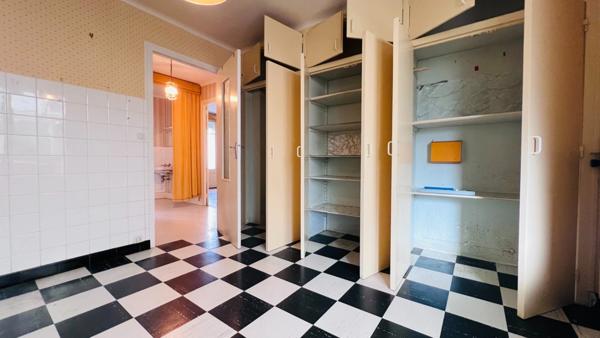 Département Finistère (29) – À vendre à Quimper : Maison T6 de 116 m² habitable (142 m² utiles) sur un terrain de 354 m² avec garage.