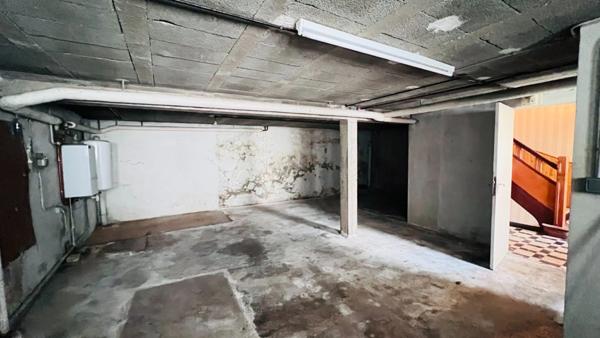 Département Finistère (29) – À vendre à Quimper : Maison T6 de 116 m² habitable (142 m² utiles) sur un terrain de 354 m² avec garage.