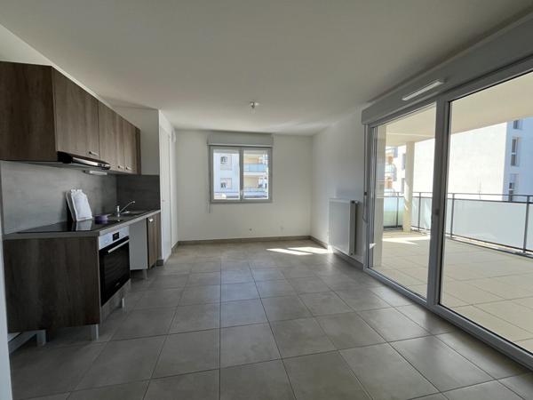 Location appartement Clermont-Ferrand - 3 pièce(s) - 58 m² - 800 €/mois