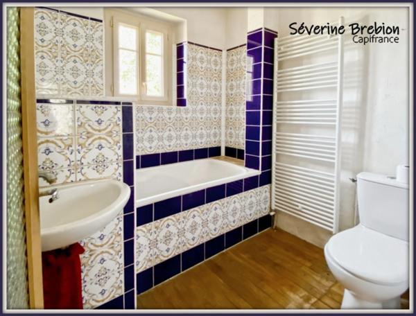 Maison à vendre 115 m², terrain2300 m² VISCOMTAT (63)