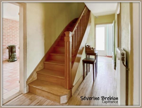 Maison à vendre 115 m², terrain2300 m² VISCOMTAT (63)