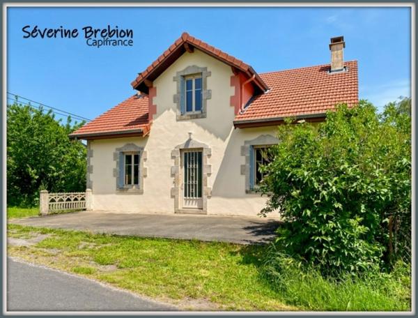 Maison à vendre 115 m², terrain2300 m² VISCOMTAT (63)