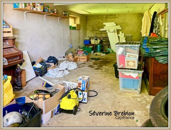 Maison à vendre 115 m², terrain2300 m² VISCOMTAT (63)