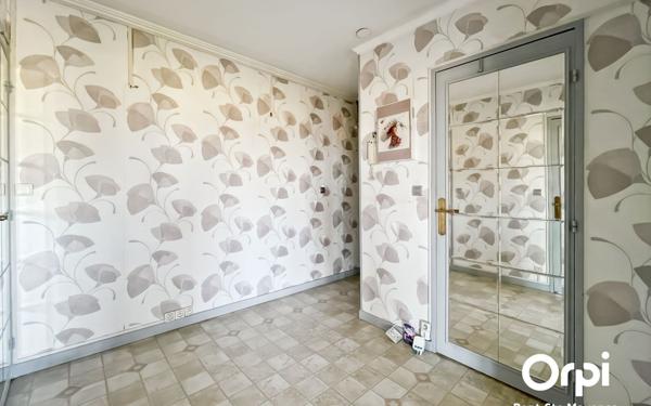 Appartement à vendre    3 pièces •  Montataire