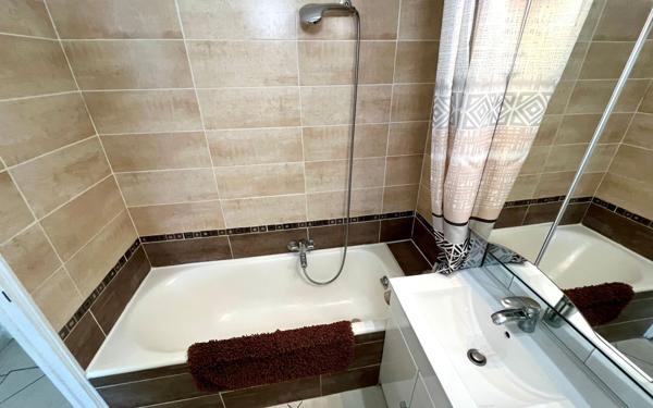 Appartement à vendre    2 pièces • 32 m2 Le Cannet