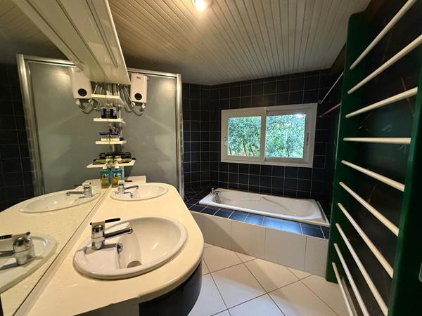 Vente Maison181 m² - 5 Pièces - MERIGNAC (33700)