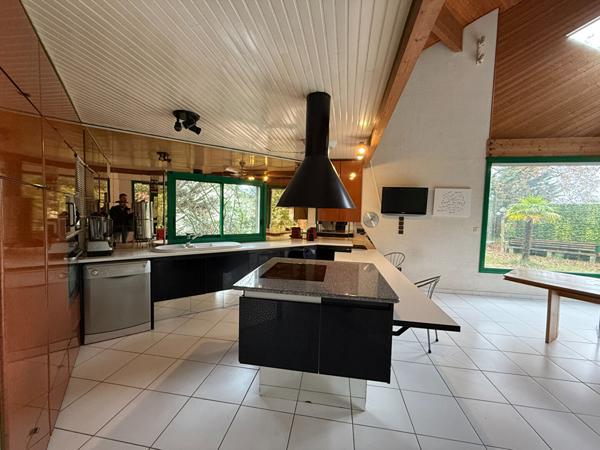 Vente Maison181 m² - 5 Pièces - MERIGNAC (33700)