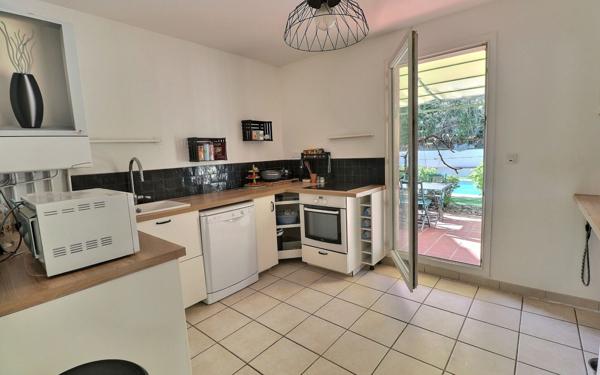 Maison à vendre    5 pièces • 126,05 m2 Marseille 13