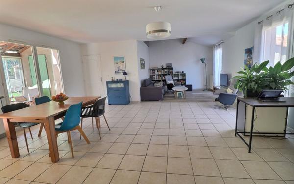 Maison à vendre    5 pièces • 126,05 m2 Marseille 13