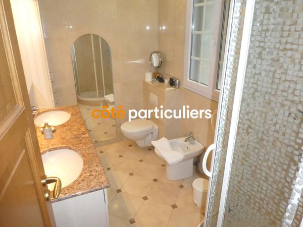 Vente Maison168 m² - 7 Pièces - VILLENEUVE LE ROI (94290)