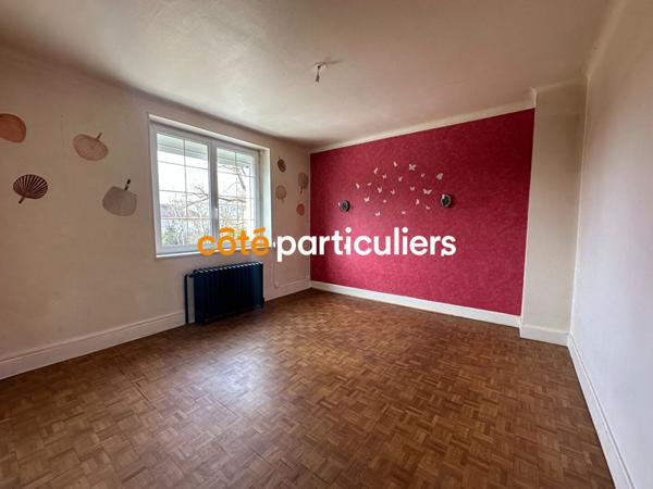 Vente Maison207 m² - 7 Pièces - SAINT AMAND MONTROND (18200)