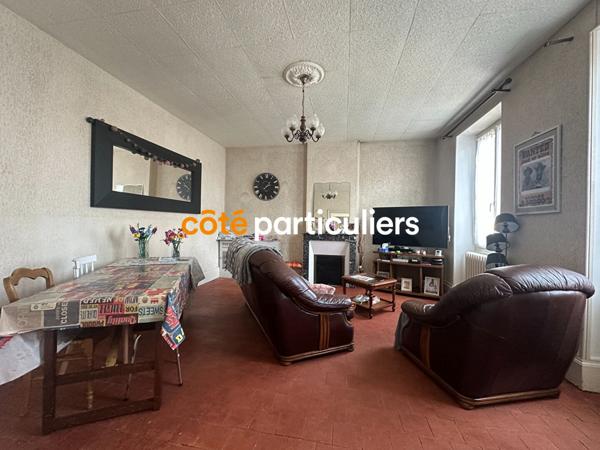 Vente Maison207 m² - 7 Pièces - SAINT AMAND MONTROND (18200)