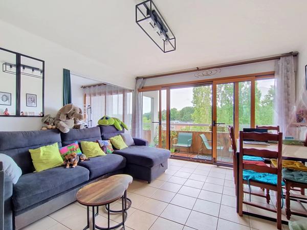 Location                                                      Appartement
                        
                     5 pièces                                         à Limeil-Brévannes