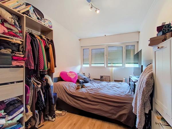 Location                                                      Appartement
                        
                     5 pièces                                         à Limeil-Brévannes