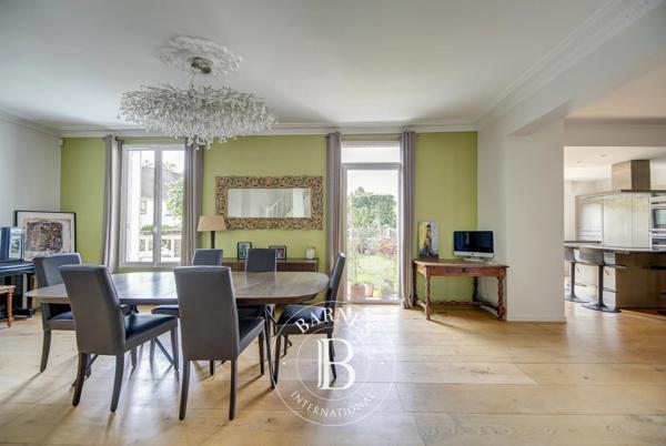 Versailles, Maison 7 Chambres -  304 m² à vendre