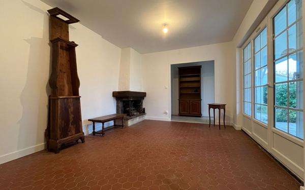 Maison à vendre    4 pièces • 87 m2 Sainte-Eulalie