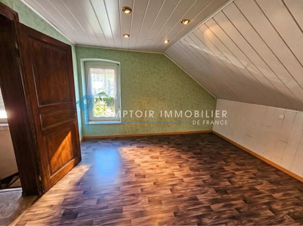 Maison
                                                                                                                                                                                                                                                                                                                        6 pièce(s)                                                                                                                                                                                                          3 chambre(s)                                                                                                                                                                                                          160  m²