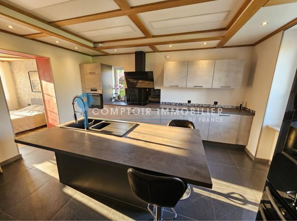 Maison
                                                                                                                                                                                                                                                                                                                        6 pièce(s)                                                                                                                                                                                                          3 chambre(s)                                                                                                                                                                                                          160  m²