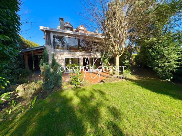 Poissy: Propriété familiale sur l'Ile de Migneaux 9pcs - 4ch - 262m² sur 1005m² de terrain