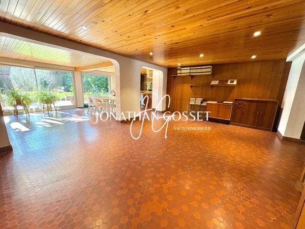 Poissy: Propriété familiale sur l'Ile de Migneaux 9pcs - 4ch - 262m² sur 1005m² de terrain