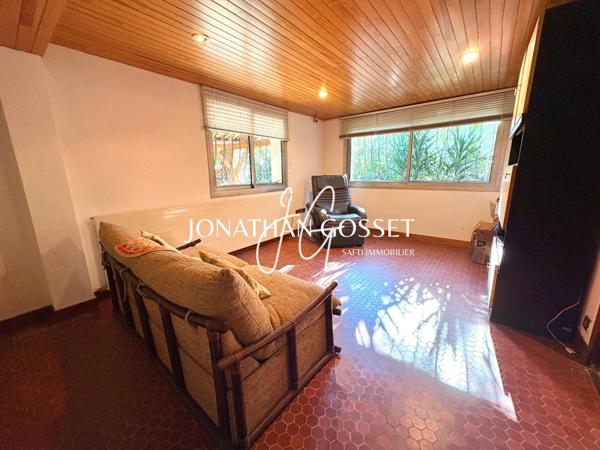 Poissy: Propriété familiale sur l'Ile de Migneaux 9pcs - 4ch - 262m² sur 1005m² de terrain