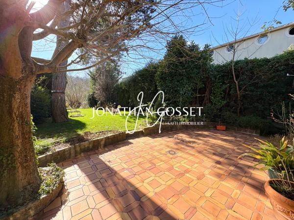 Poissy: Propriété familiale sur l'Ile de Migneaux 9pcs - 4ch - 262m² sur 1005m² de terrain