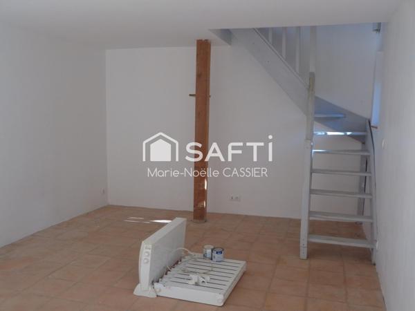 Rare : Maison en pierres dans environnement bucolique