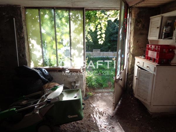 Rare : Maison en pierres dans environnement bucolique