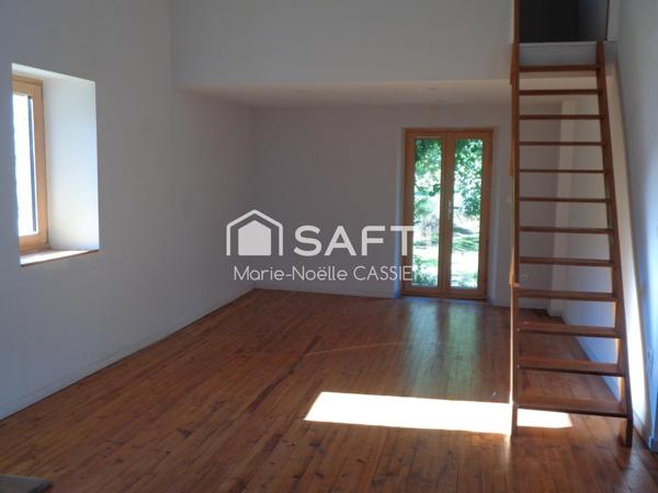 Rare : Maison en pierres dans environnement bucolique