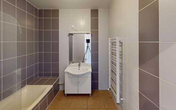 Appartement à vendre    4 pièces • 98 m2 Saint-Priest-en-Jarez