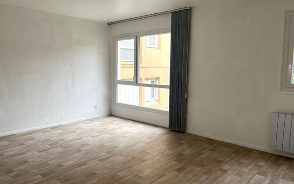 Appartement à louer    3 pièces •  Évreux