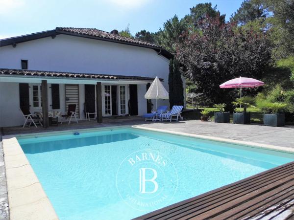 Dax, Ferme 3 Chambres -  170 m² à vendre