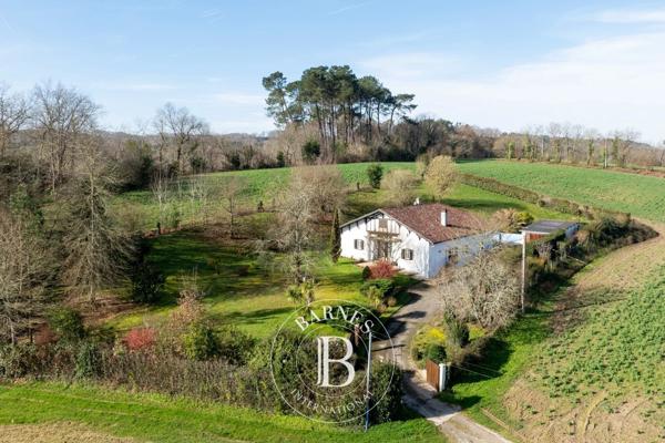 Dax, Ferme 3 Chambres -  170 m² à vendre