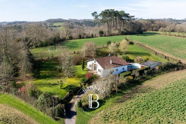 Dax, Ferme 3 Chambres -  170 m² à vendre