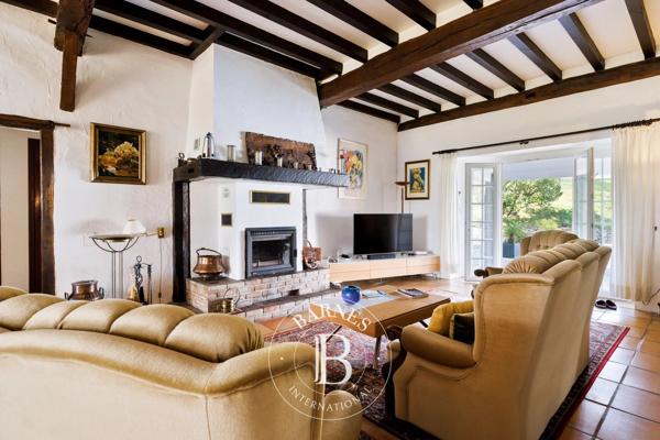 Dax, Ferme 3 Chambres -  170 m² à vendre