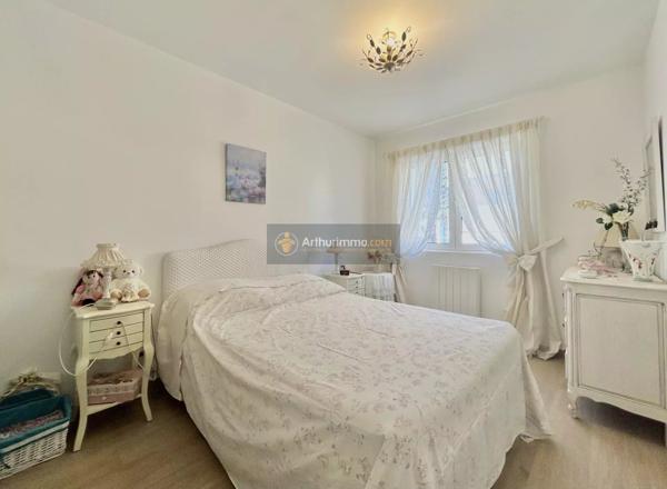 Vente Appartement 3 pièces 74 m2 à Saint-Aygulf