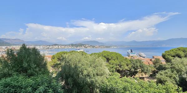 AJACCIO Superbe T4 90m² vue mer Ajaccio (20000)