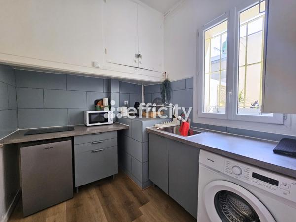 Immeuble
         8 pièces
        - 120 m² 585 000 € *