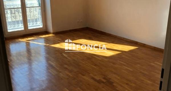 Location Appartement 3 pièces 62 m² - ÉTampes 91150