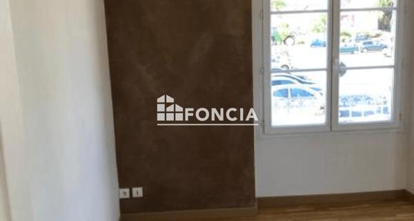 Location Appartement 3 pièces 62 m² - ÉTampes 91150