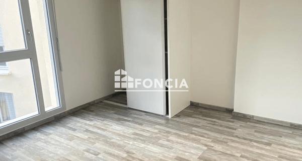 Location Appartement 2 pièces 42.1 m² - Mantes-la-ville 78711