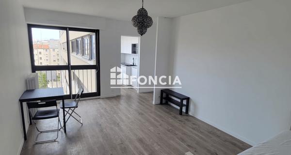 Location Studio meublé 29.22 m² - Asnières-sur-seine 92600