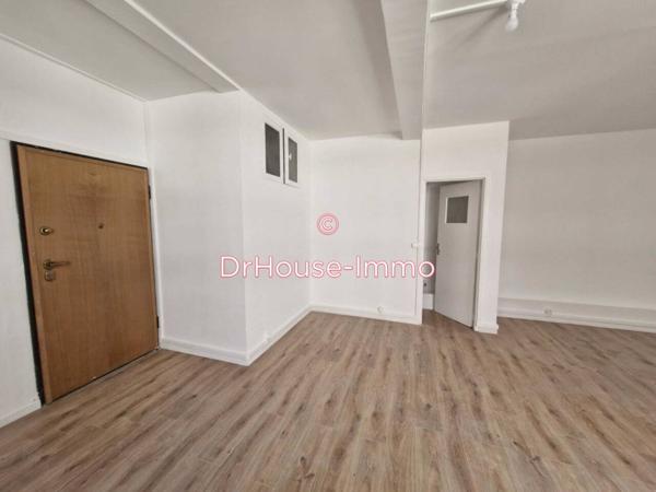 Bureau à vendre 2 pièces de 75 m²