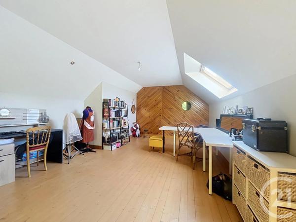 Maison à vendre  5 pièces - 165,38 m 2   GUIPAVAS  - 29