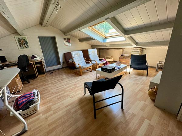 Maison Nimes 6 pièce(s) 180 m2