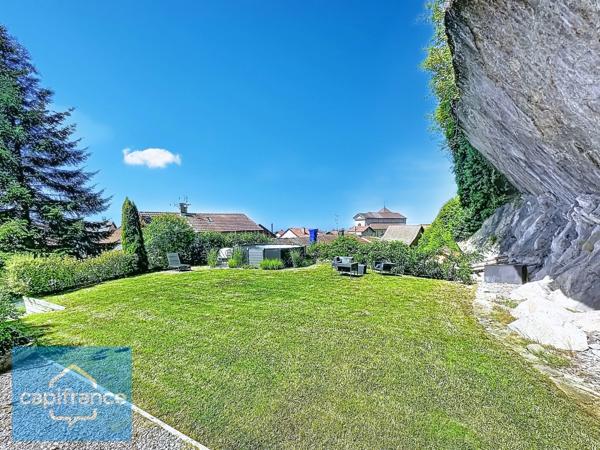 Maison mitoyenne / Appartement en duplex 40m2 avec vue lac et terrain de 1 148 m² ALLINGES 208000€