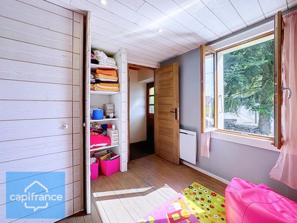 Maison mitoyenne / Appartement en duplex 40m2 avec vue lac et terrain de 1 148 m² ALLINGES 208000€